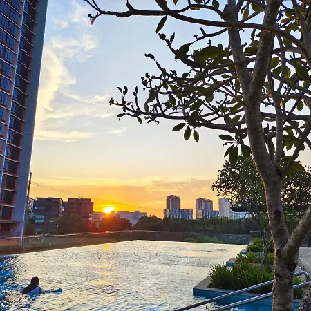 Kanvas Soho Cyberjaya/Netflix/Gym/Jacuzzi/Klia Exterior photo
