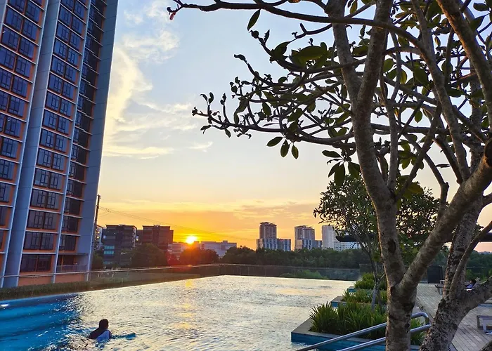 Kanvas Soho Cyberjaya/Netflix/Gym/Jacuzzi/Klia