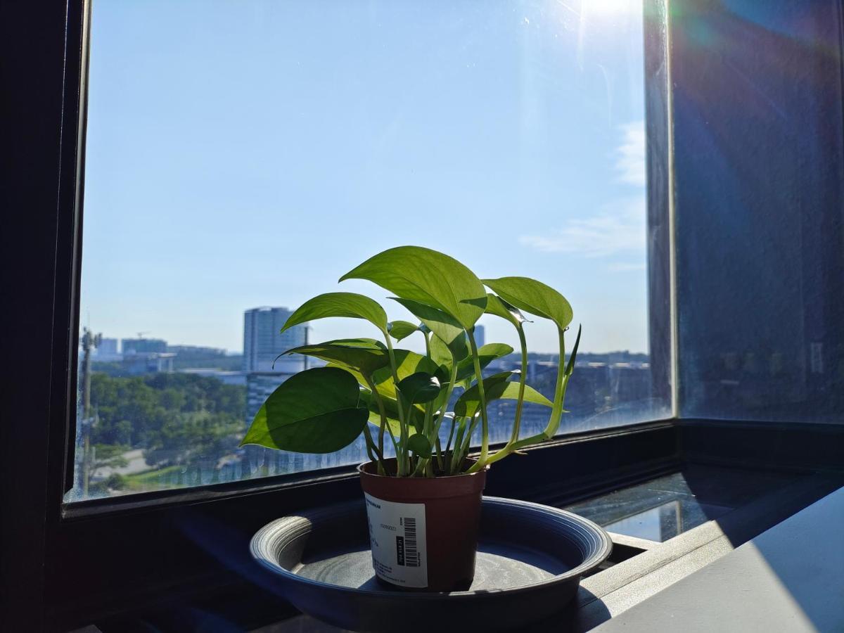 Kanvas Soho Cyberjaya/netflix/gym/jacuzzi/klia *