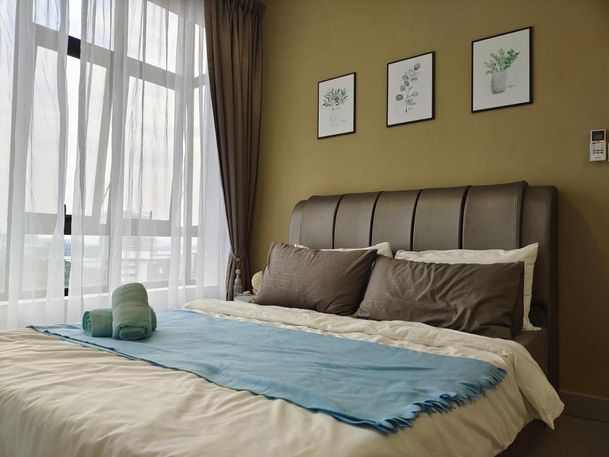 Kanvas Soho Cyberjaya/netflix/gym/jacuzzi/klia Apartment *