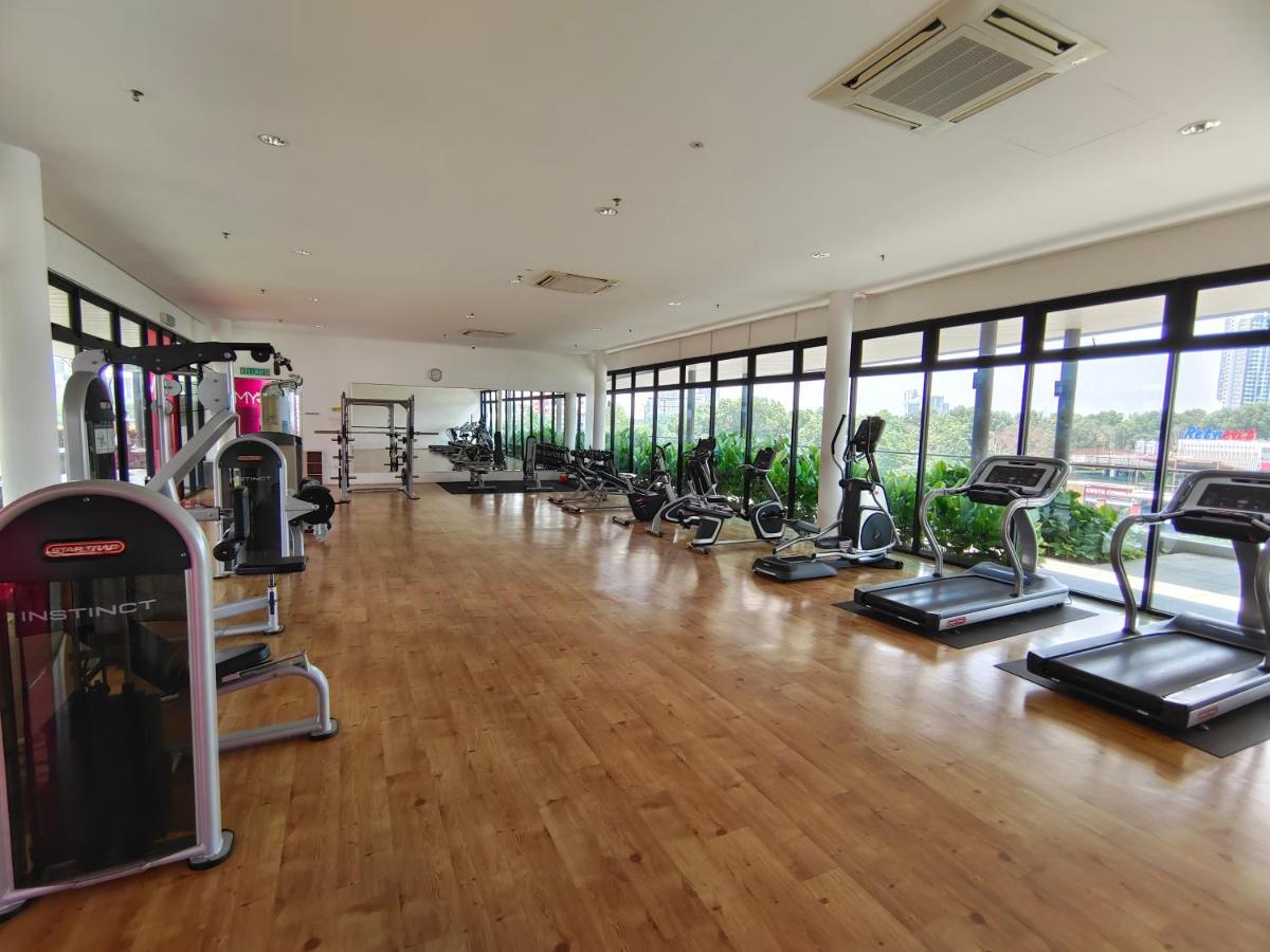 Kanvas Soho Cyberjaya/netflix/gym/jacuzzi/klia Apartment *