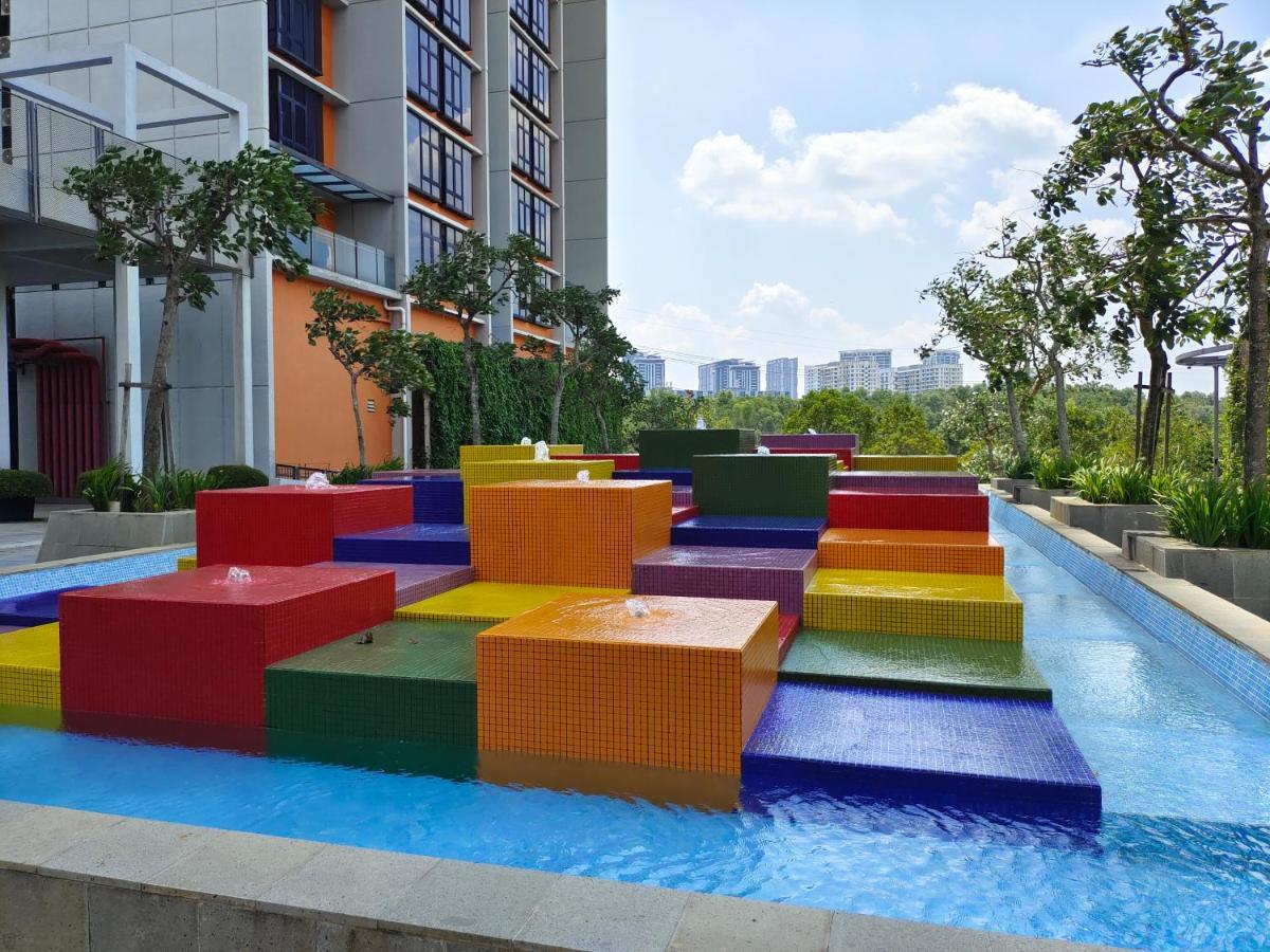 Kanvas Soho Cyberjaya/netflix/gym/jacuzzi/klia Apartment Cyberjaya