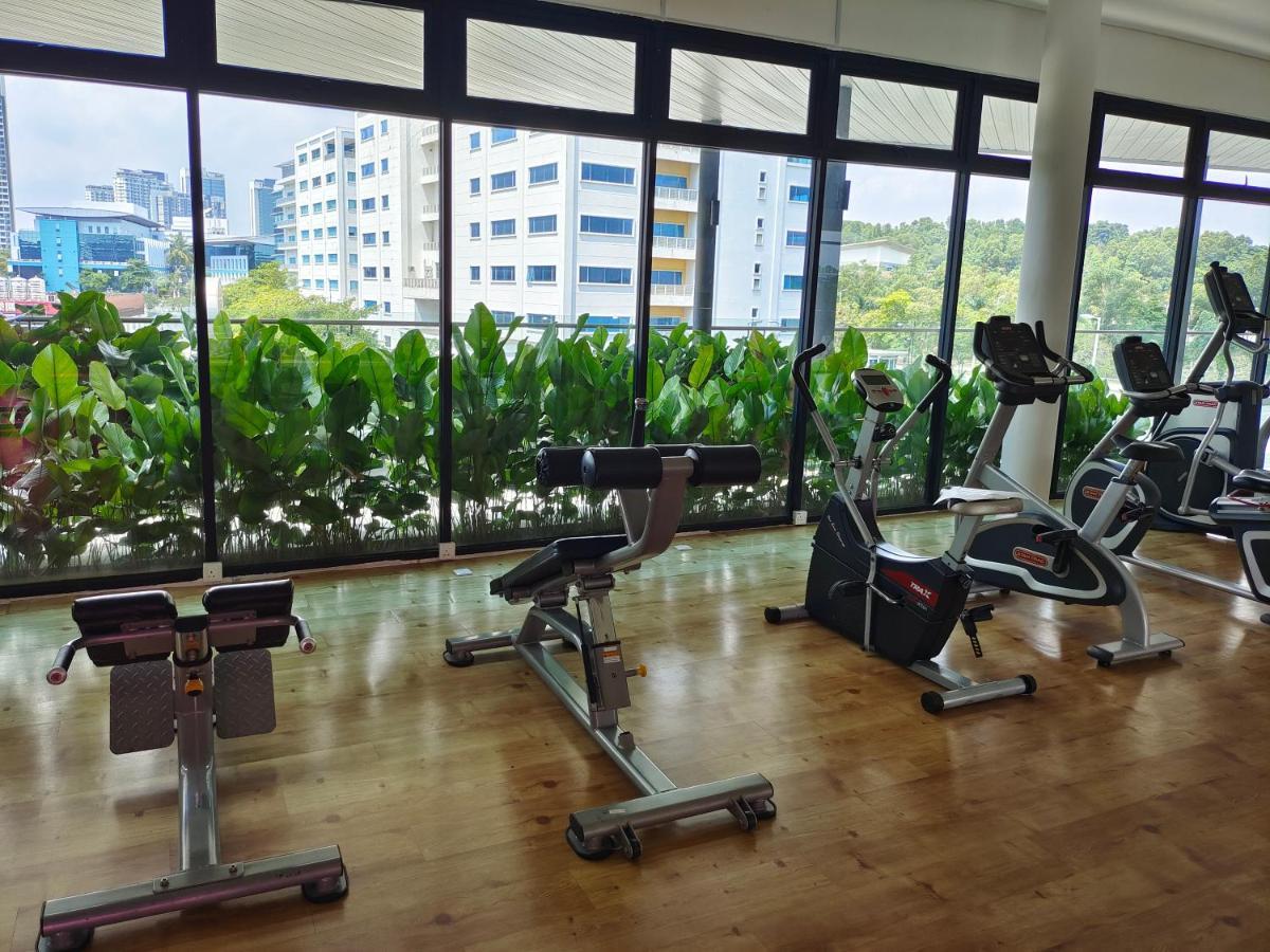 Kanvas Soho Cyberjaya/netflix/gym/jacuzzi/klia