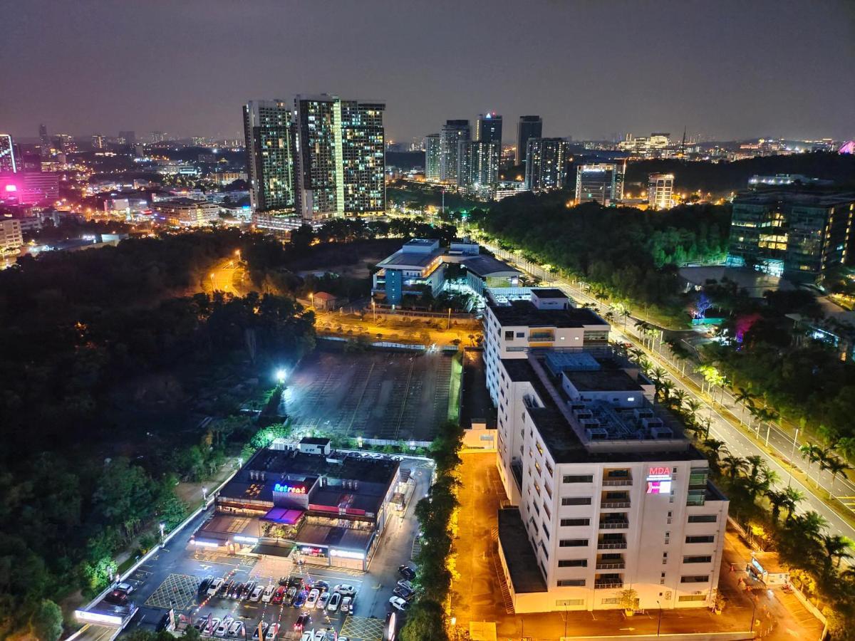 Kanvas Soho Cyberjaya/netflix/gym/jacuzzi/klia Cyberjaya